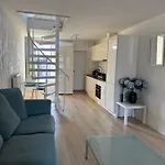 Апартаменты Jordaan Centre *